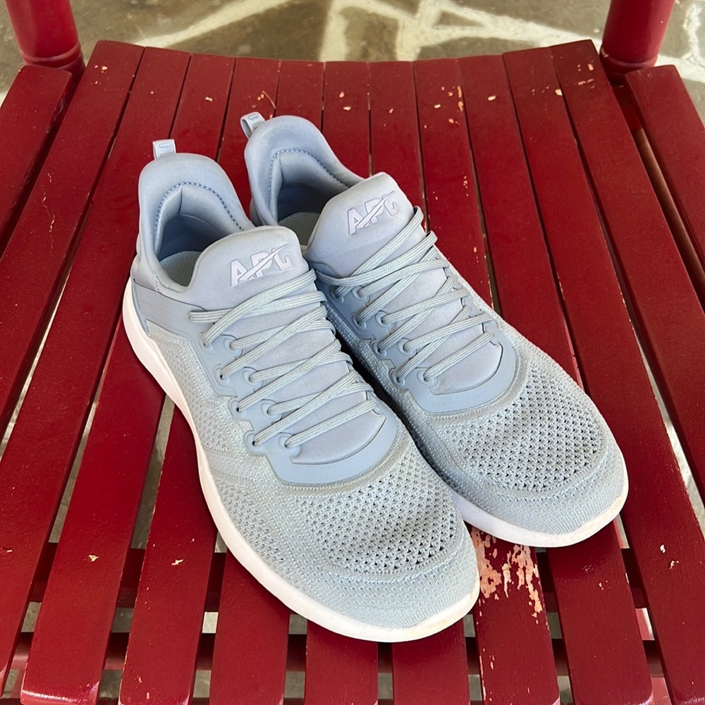 APL Techloom Lacer 10.5 shoes